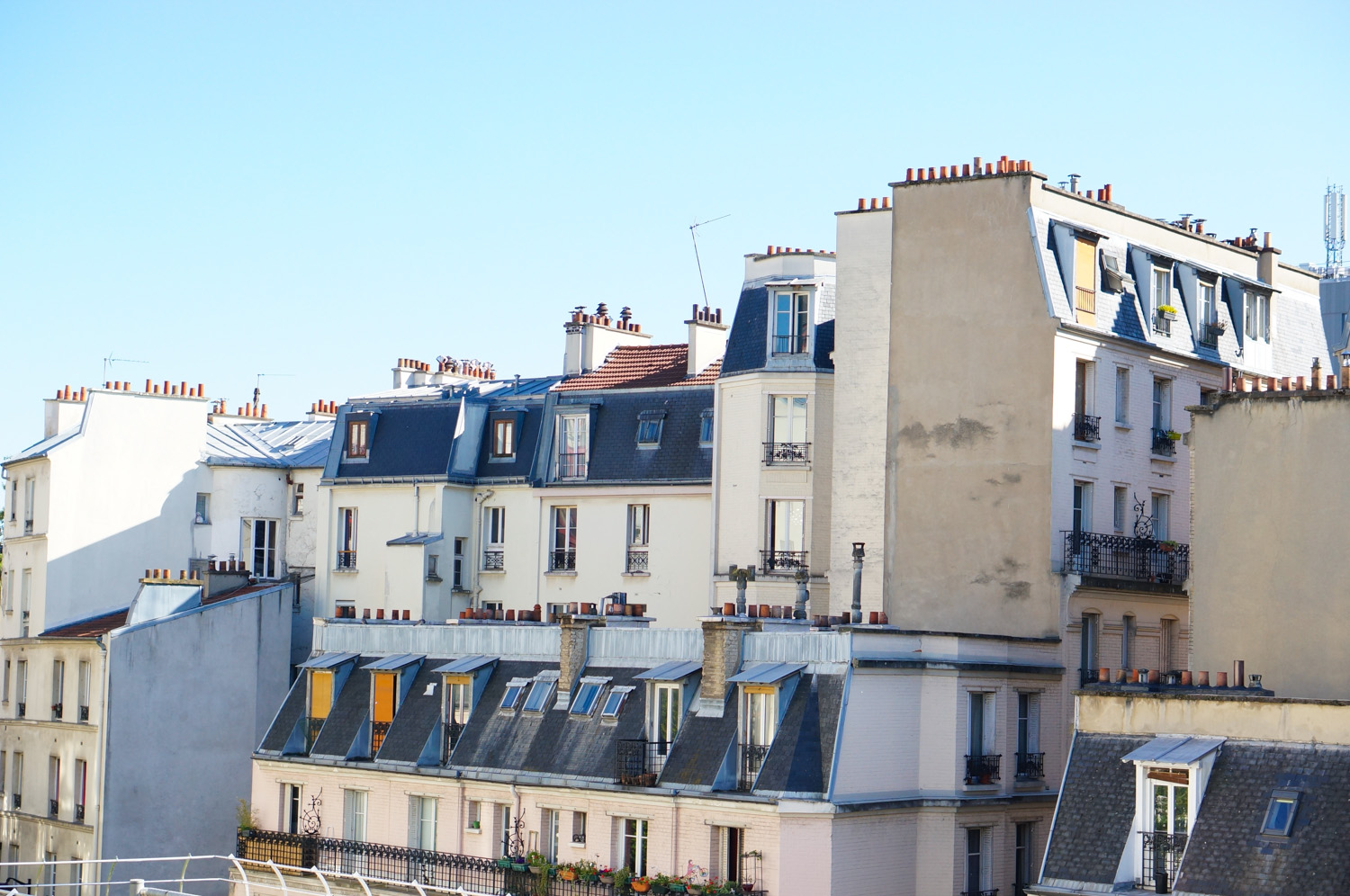 toits paris, toits zinc, cheminées paris, la bellevilloise, terrasse parisienne, terrasse perchée paris