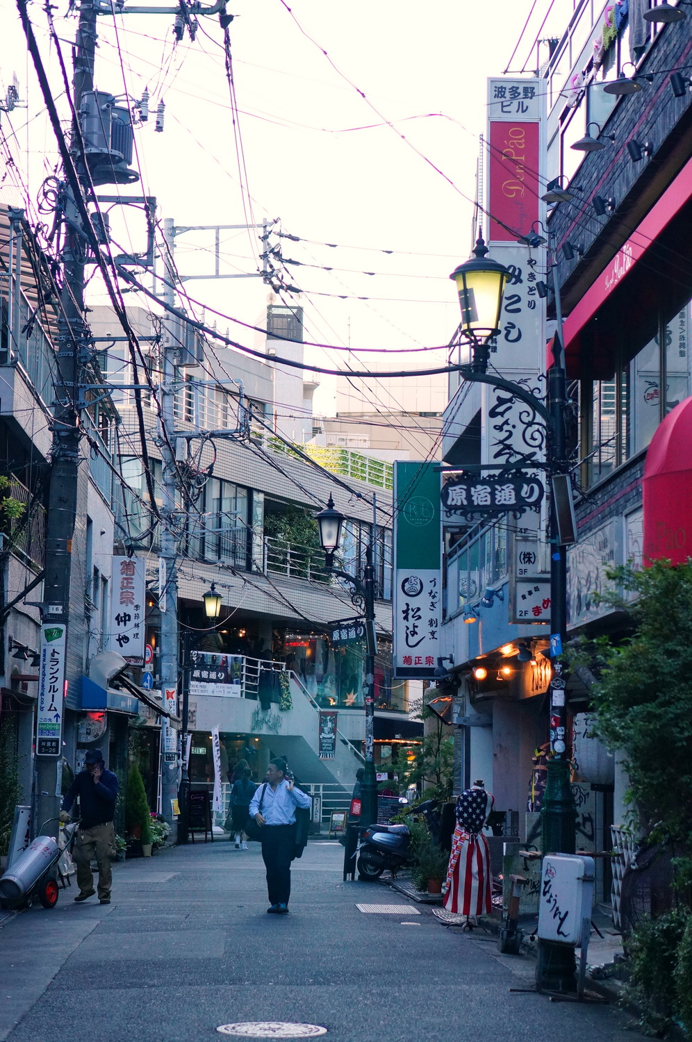 harajuku street, street life tokyo, city life tokyo