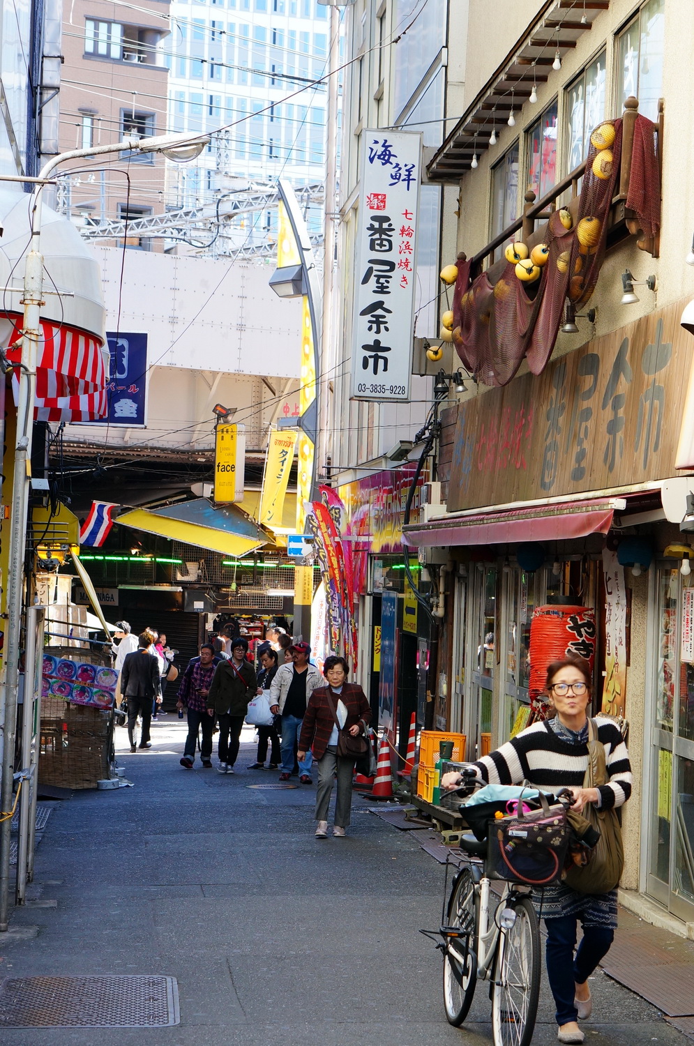 ameyoko, ueno, tokyo city guide, marché ameyoko, ueno market, marché ueno
