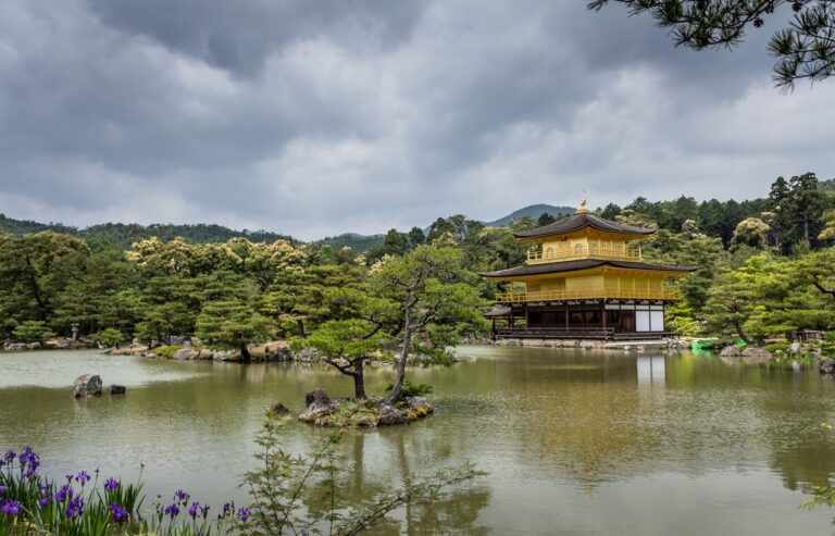 Visiter Kyoto en automne : Kinkaku-ji, le pavillon d’or